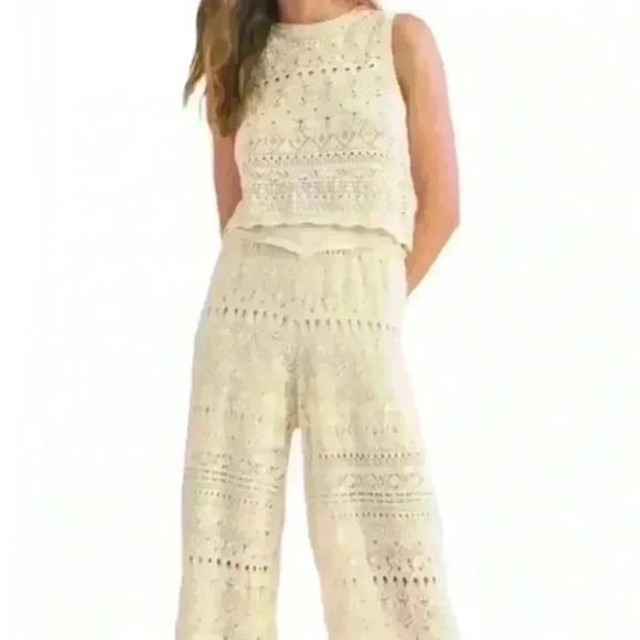 NWT House Of Harlow 1960 2pc Set Crochet Knit Crop Top + Flare Pants‎ Beige Sz M - Picture 2 of 12